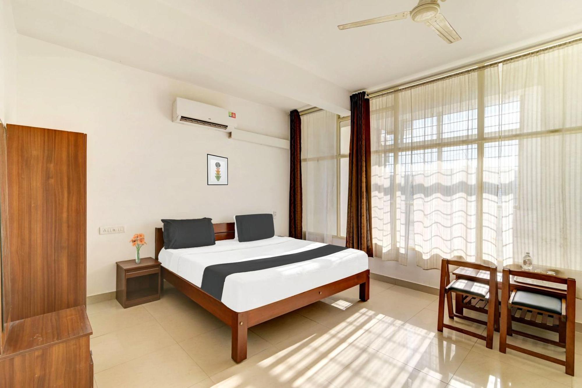 Super Collection O Madikeri City Center Near Ksrtc Bus Stand Coorg Formerly Hotel Ragsys Exterior photo